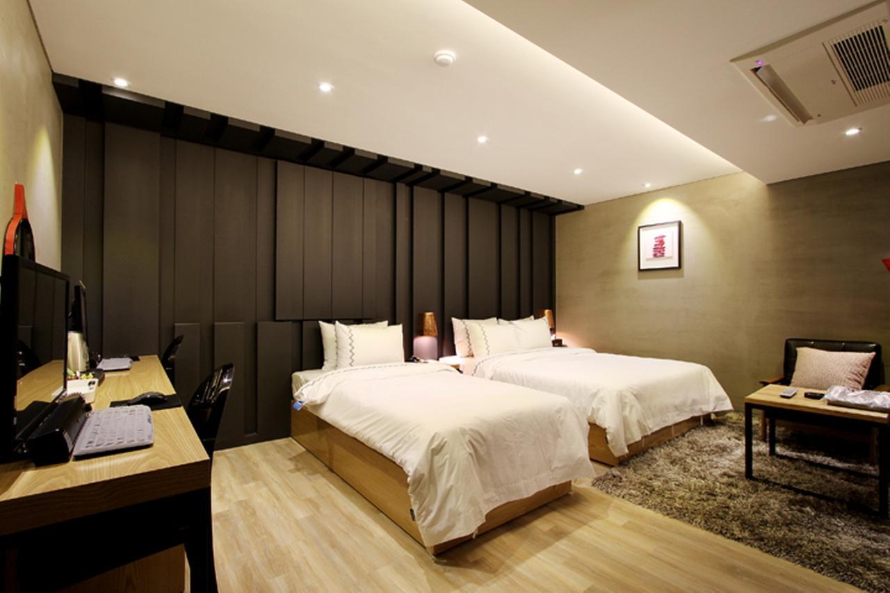 Jeonju Mari Hotel Esterno foto